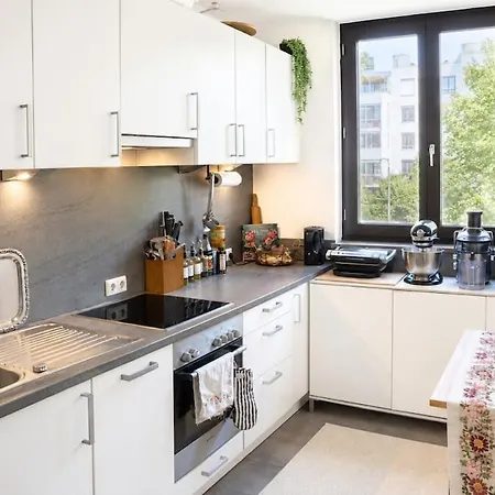 Bright, Fully Equipped Near Oktoberfest Apartman *